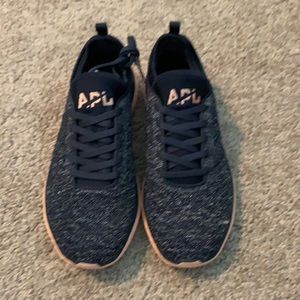 NEW APL TECHLOOM PHANTOM SNEAKERS